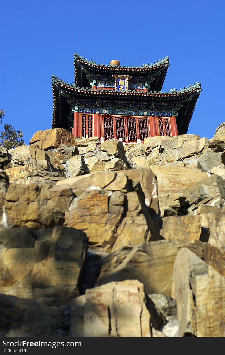 A Chinese building which used by royalty. A Chinese building which used by royalty