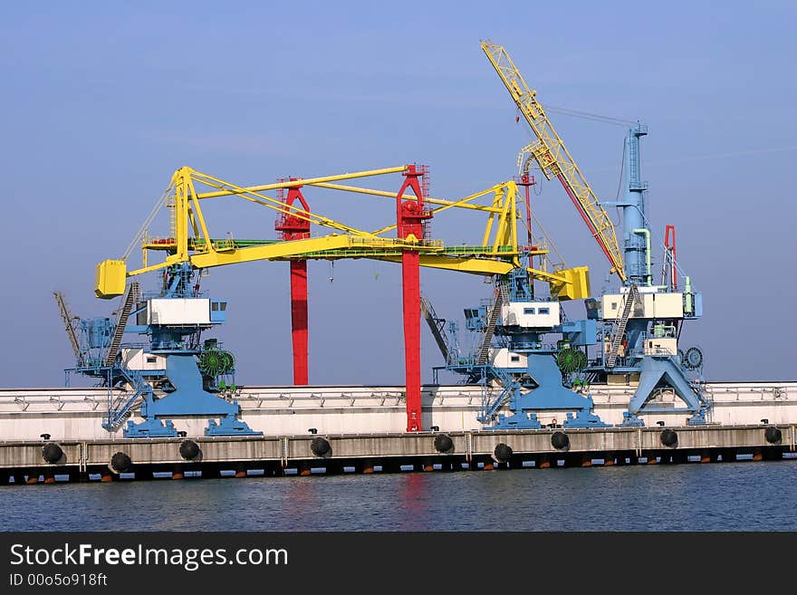 Docking cranes