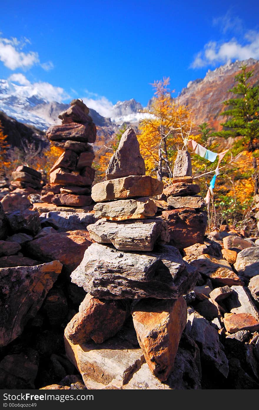 The rocks were piled by Tibetan for praying. The rocks were piled by Tibetan for praying.