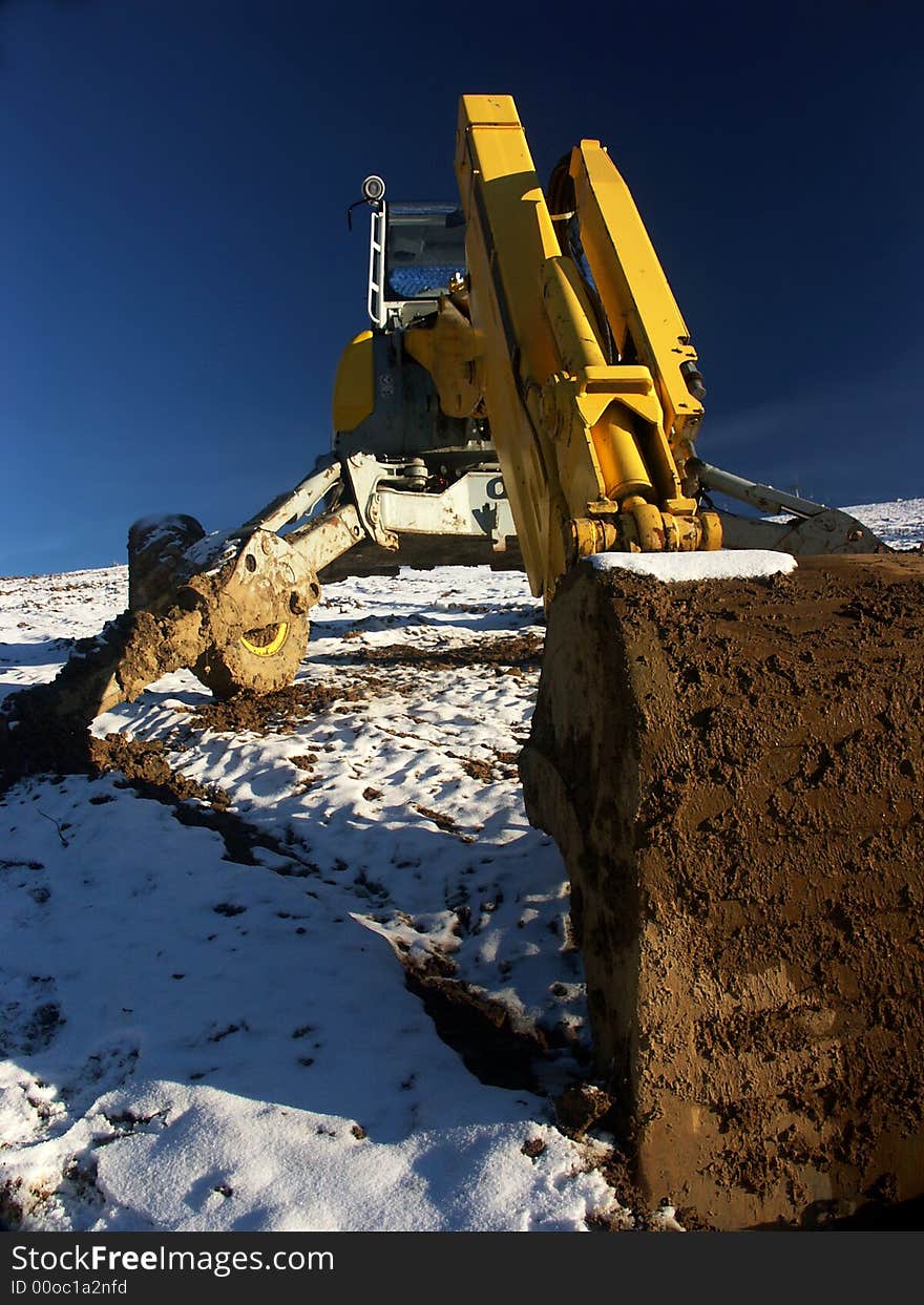 Step grab dredger - ploughshare