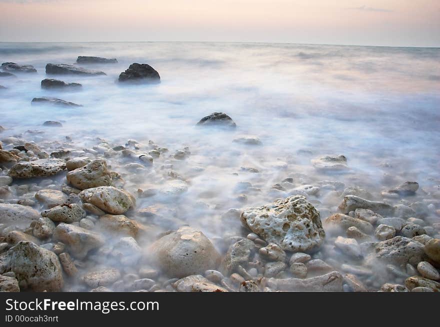 Sea tide looking like fog due the long exposure