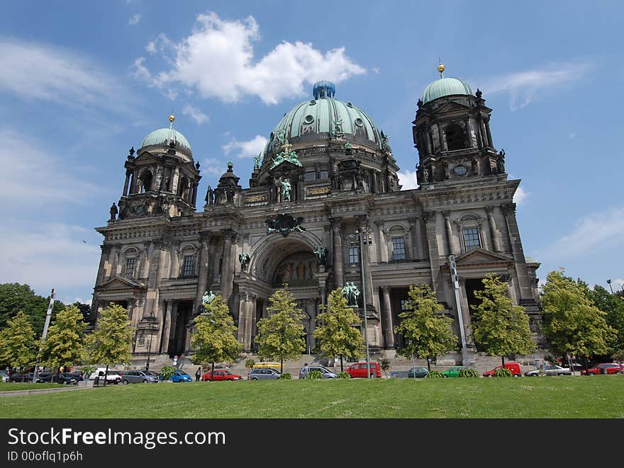 Exterior front of the Berliner Dom, taken from the Lustgarten