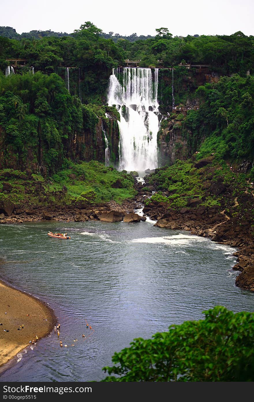 Iguassu (Iguazu; Iguaçu) Falls - Large Waterfalls