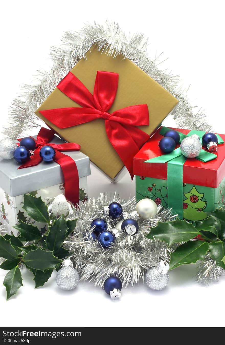 Christmas Gift Boxes With Christmas Ornaments