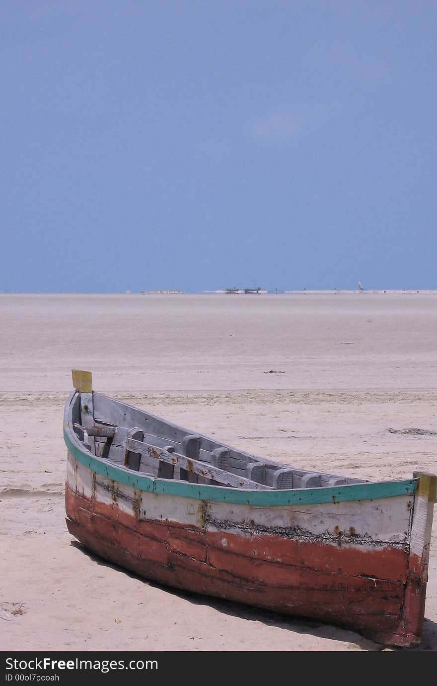 Lonely Boat in dhanushkodi in India