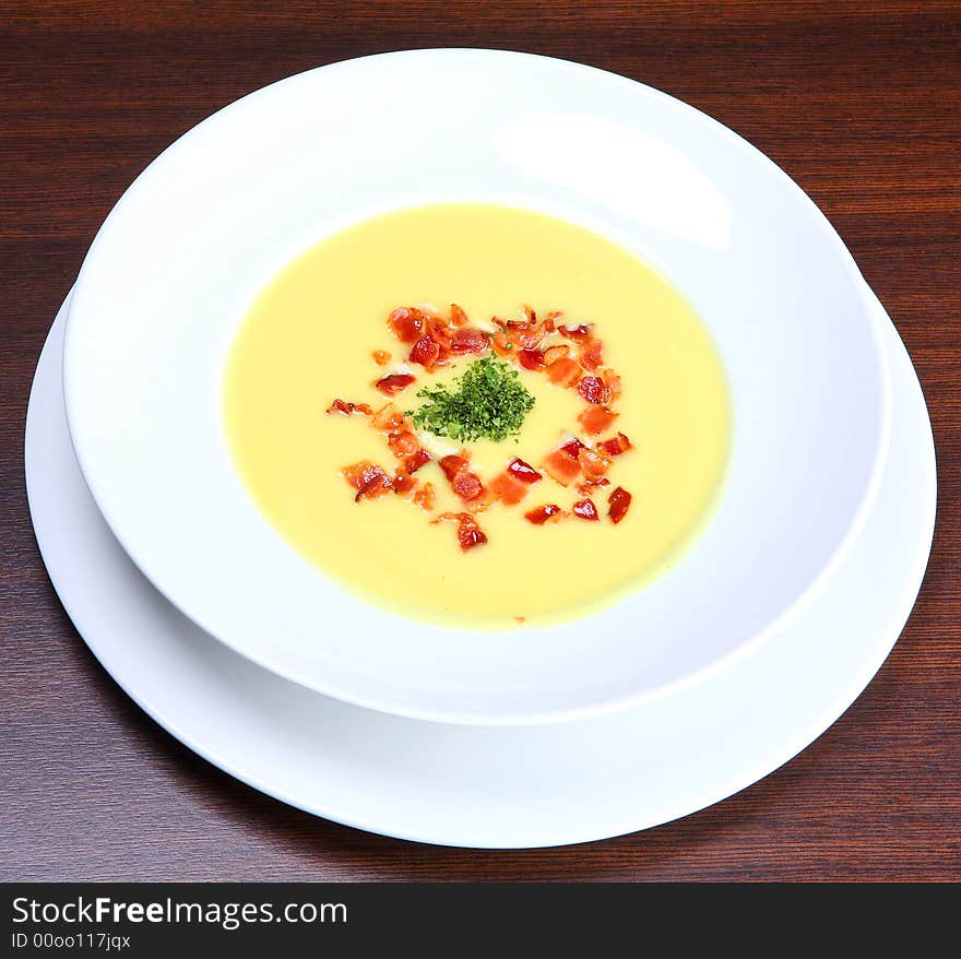 Creamy cauliflower soup