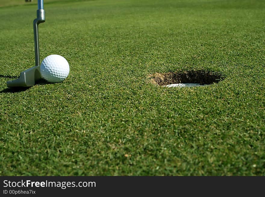 Lining Up The Shot for par