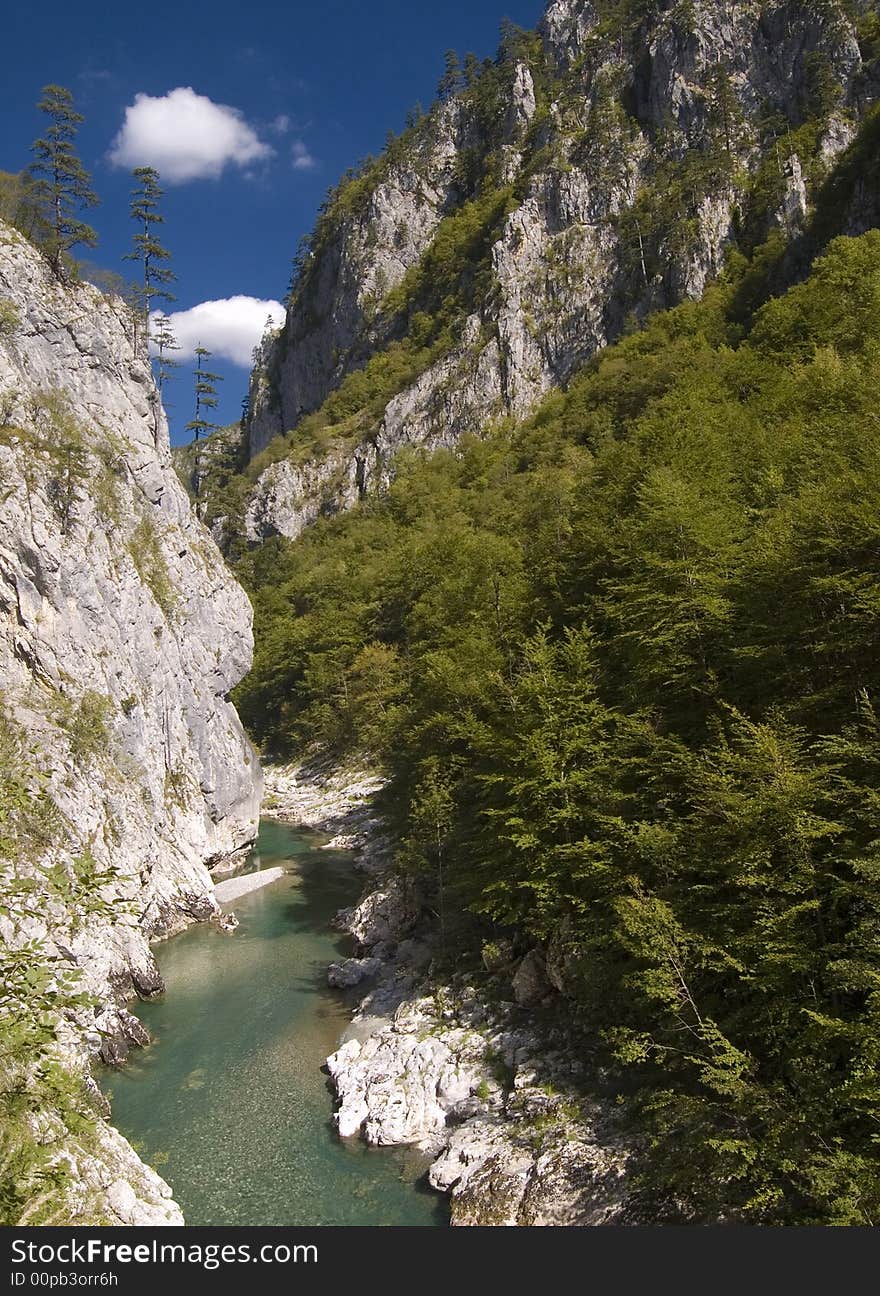 The river and the mountain