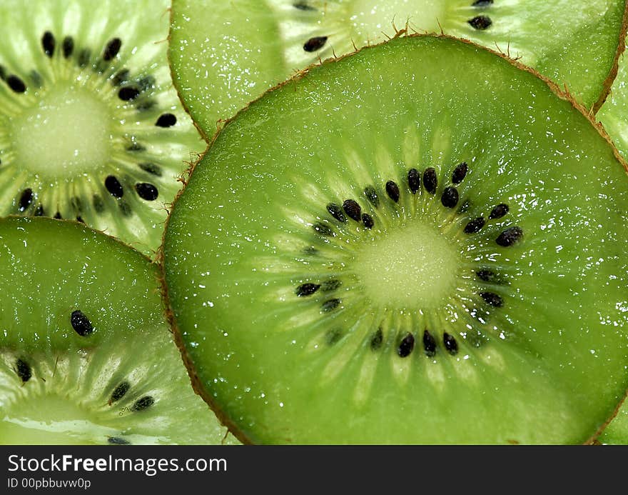 Few pieces of kiwi fruit