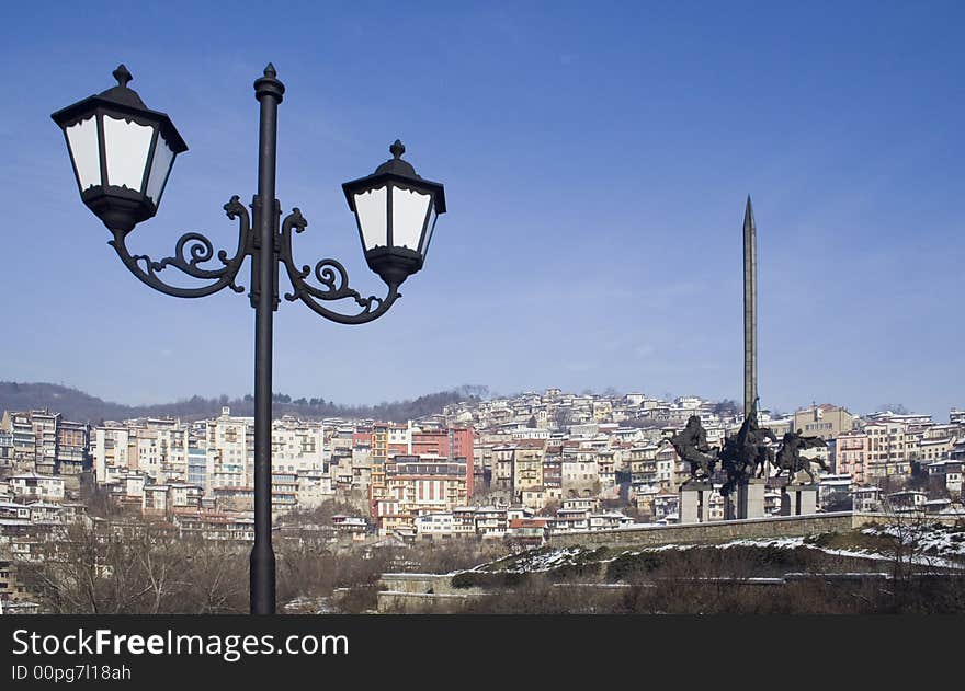 A view of the town of Veliko Tarnovo with  Asenevtzi monument, Bulgaria. Wanna know more about this charming town, visit: http://en.wikipedia.org/wiki/Veliko_Tarnovo . A view of the town of Veliko Tarnovo with  Asenevtzi monument, Bulgaria. Wanna know more about this charming town, visit: http://en.wikipedia.org/wiki/Veliko_Tarnovo