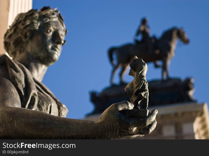 Retiro Statues