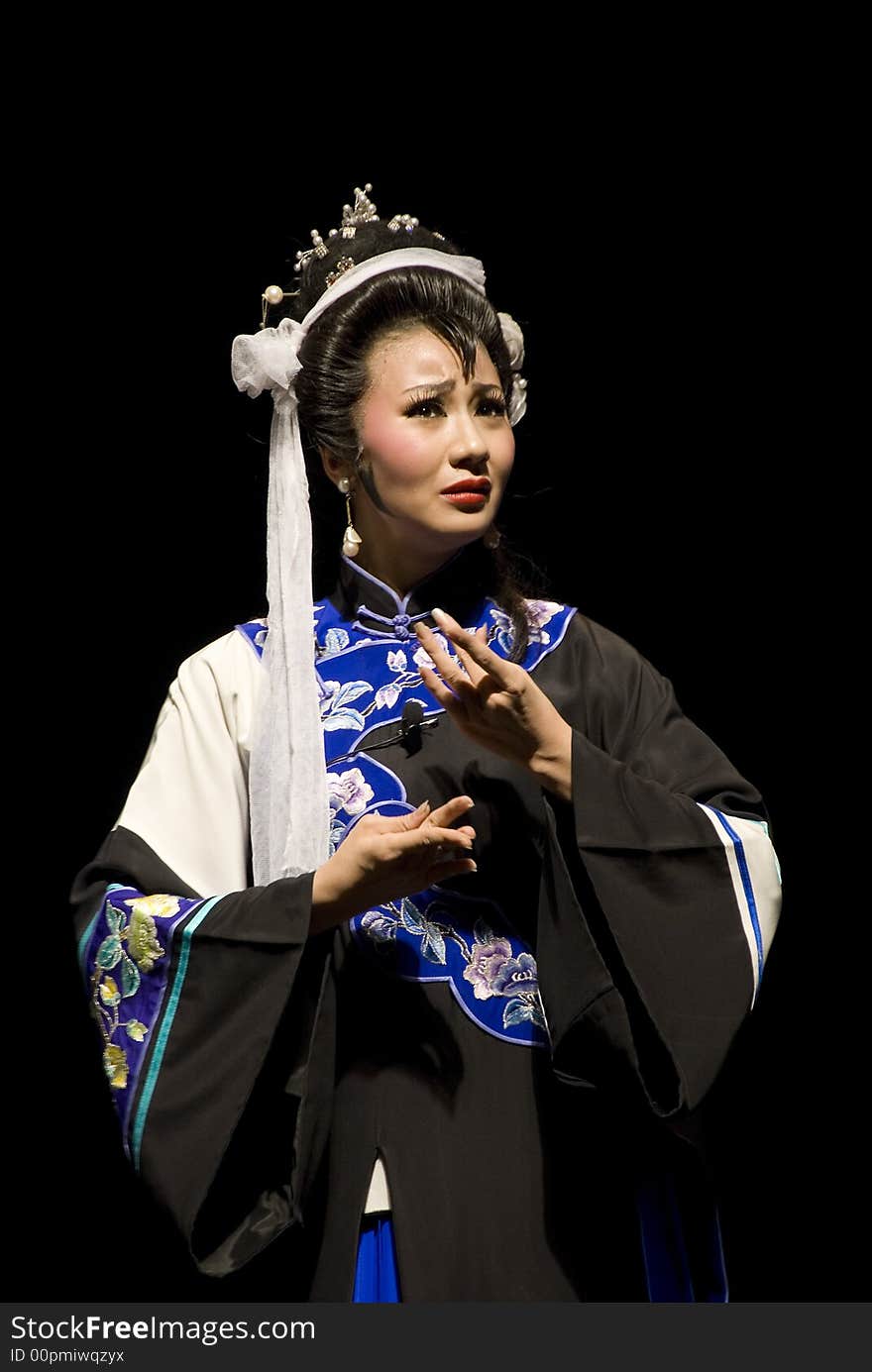 The famous actress of Sichuan Opera