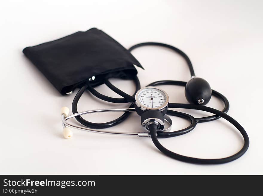 Blood pressure gauge tool