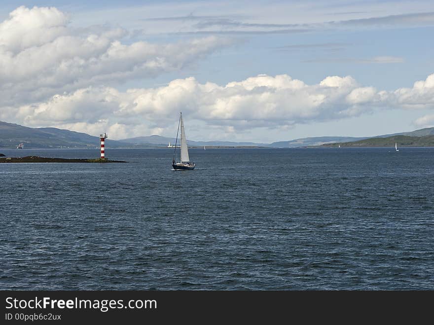 Oban bay,water,yachts, beacon. Oban bay,water,yachts, beacon