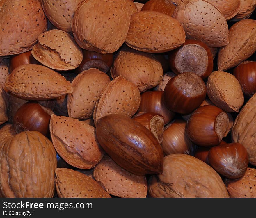 A screen full of nuts