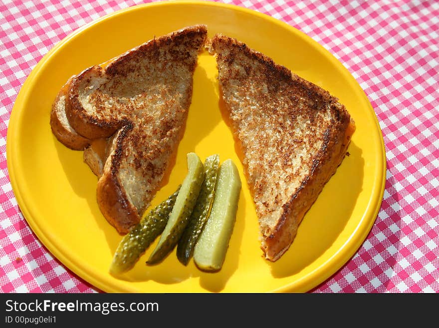 Grilled Cheese Sandwich with Pickles