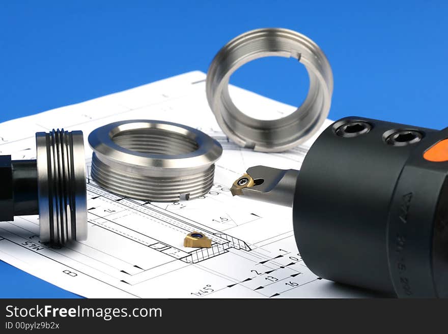 Measuring metal components