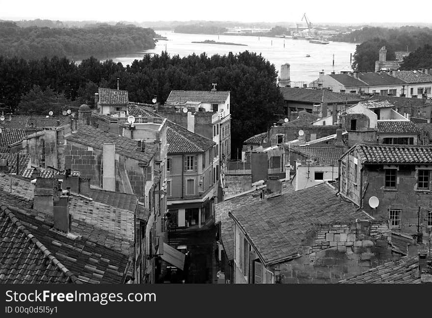 Vue over Arles and the Rhone