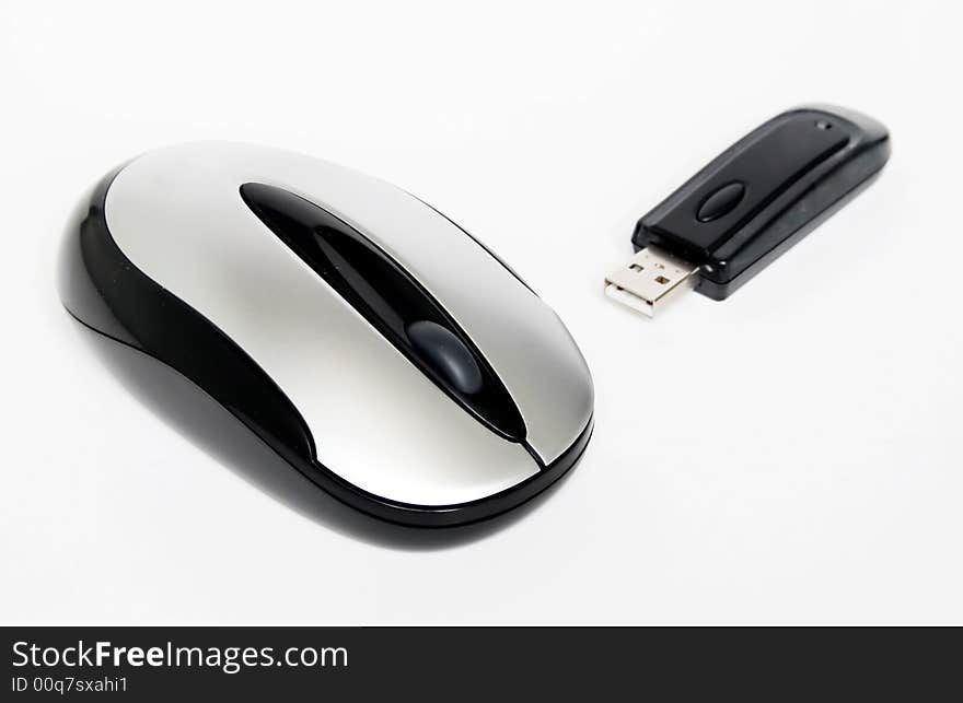 Wireless computer mouse