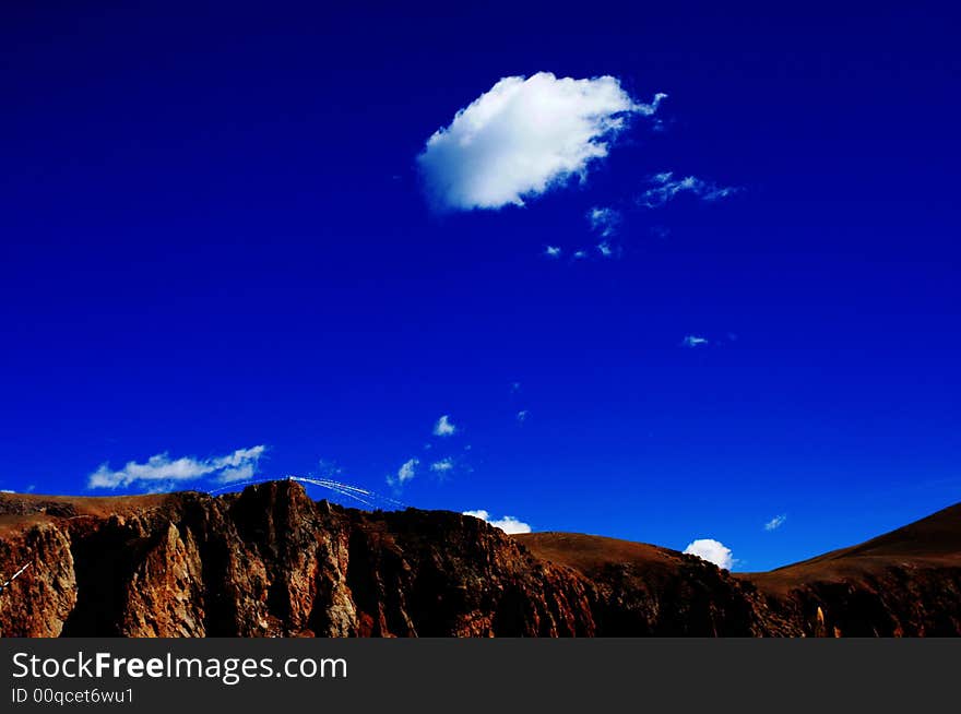 When you are in Tibet, you feel your heart is so clean. When you are in Tibet, you feel your heart is so clean.