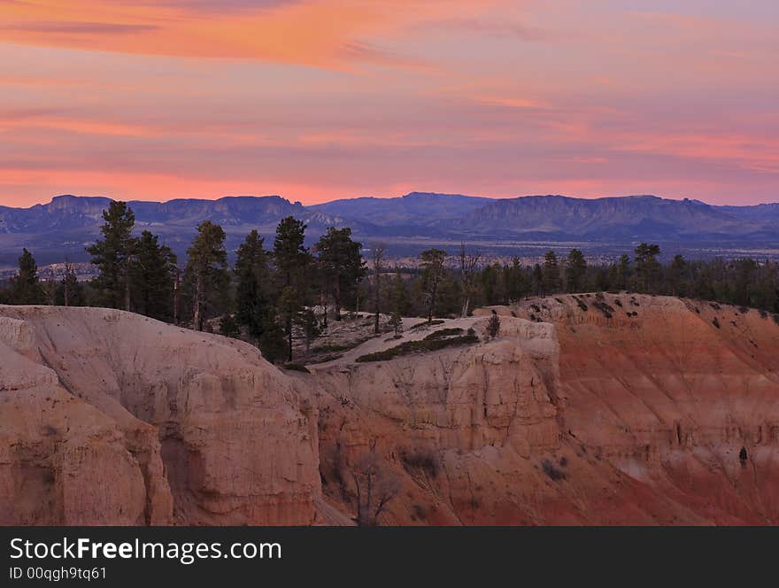 Dawn on Bryce Canyon