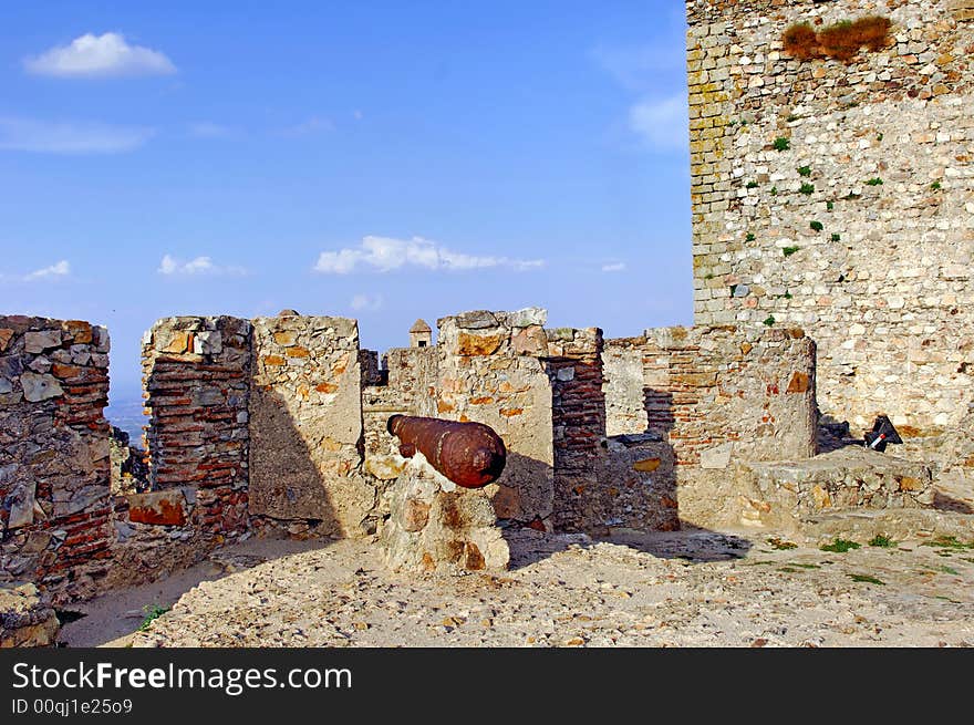 Portugal, area of Alentejo, Marvao: castle