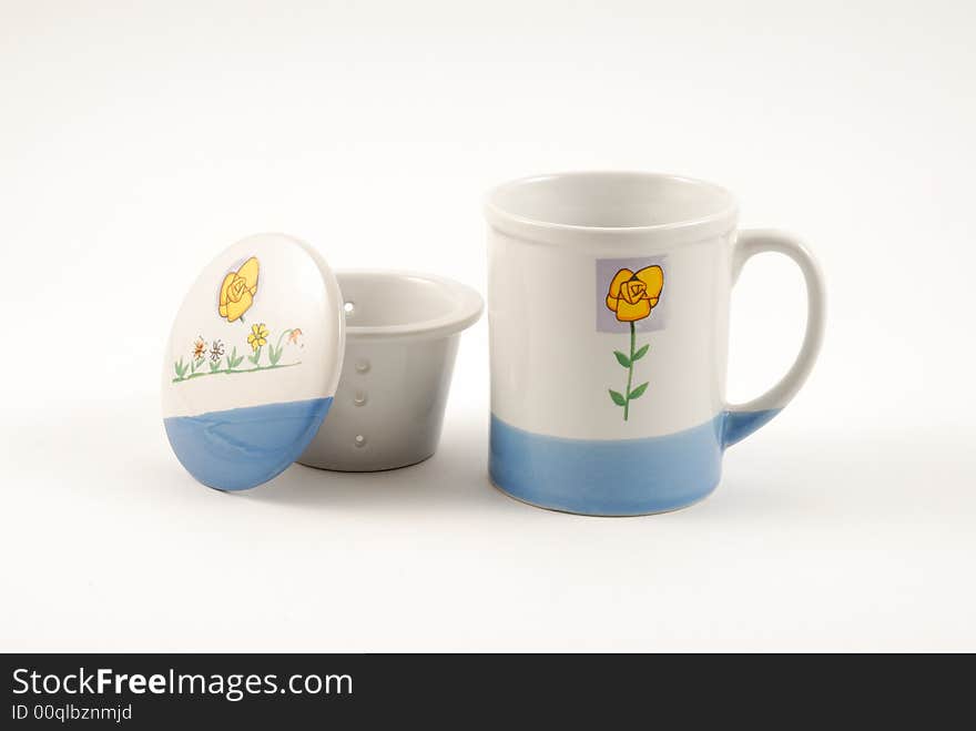 Tea mug with cover and filter