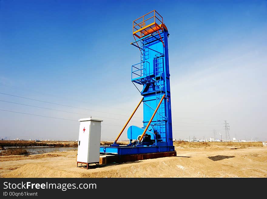 Oil Pumping Units in China Shengli oil. Oil Pumping Units in China Shengli oil