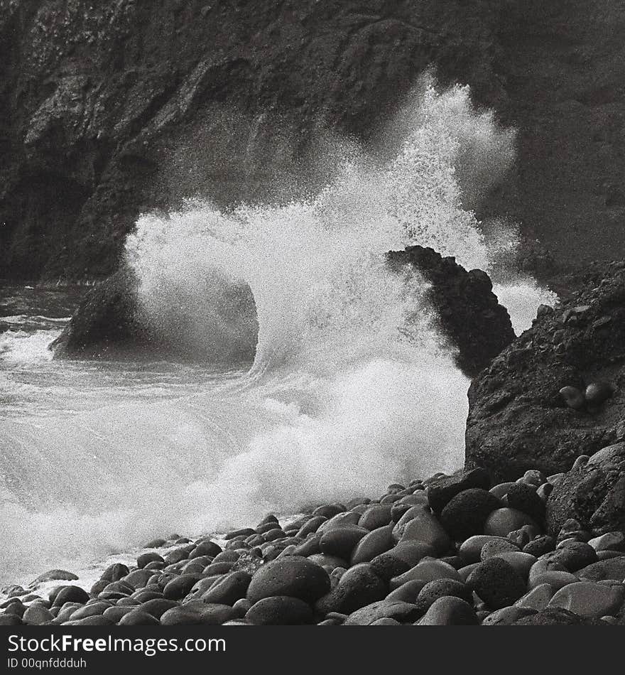 Surf at Rocha di Navio