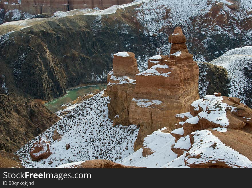 Charyn canyon