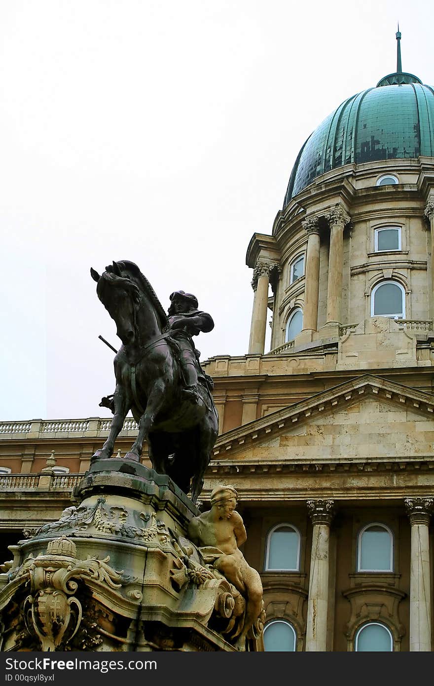 Photo of sculpture, situated near royal palace