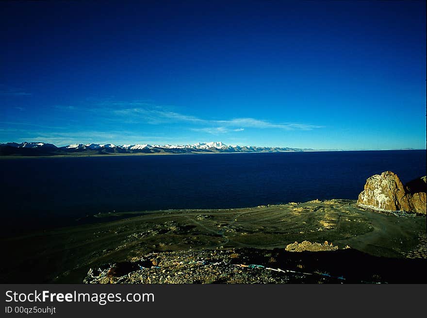 Great Nam-co lake and NianQing mountain. Great Nam-co lake and NianQing mountain