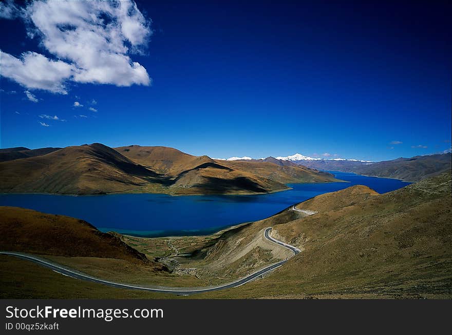 Another St. lake called YangZhuoyong-co lake with farther NingJinKangSang Mountain