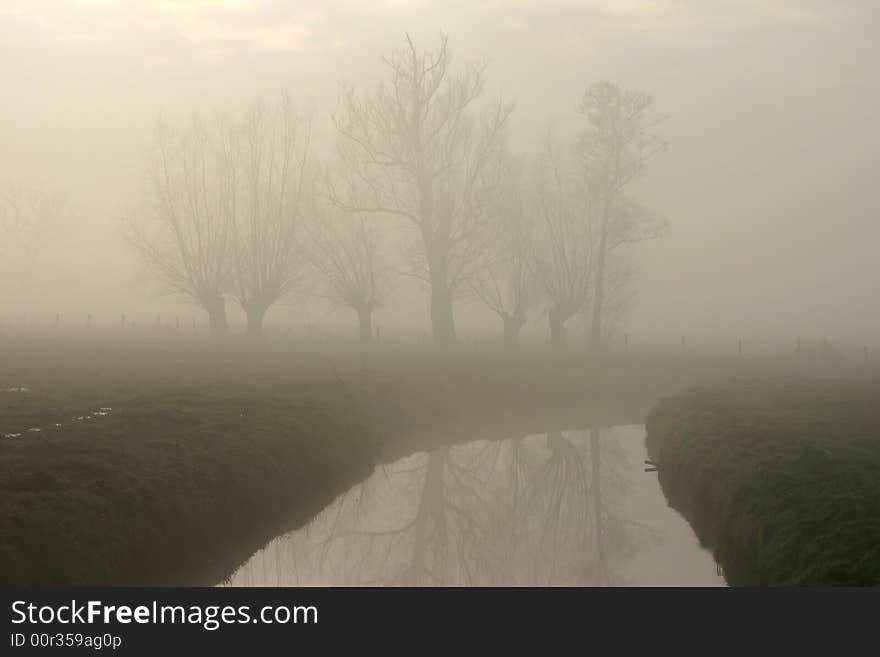 Picture taken on a urly sunday morning. Brings peace, love, afterlife, serenity. Picture taken on a urly sunday morning. Brings peace, love, afterlife, serenity.