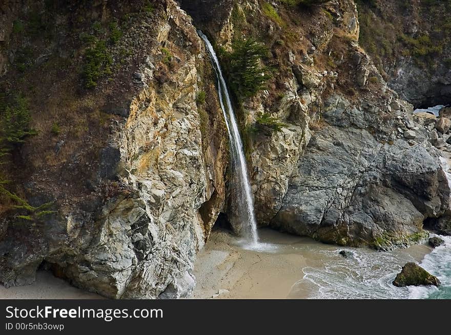 McWay Falls in Big Sur in California