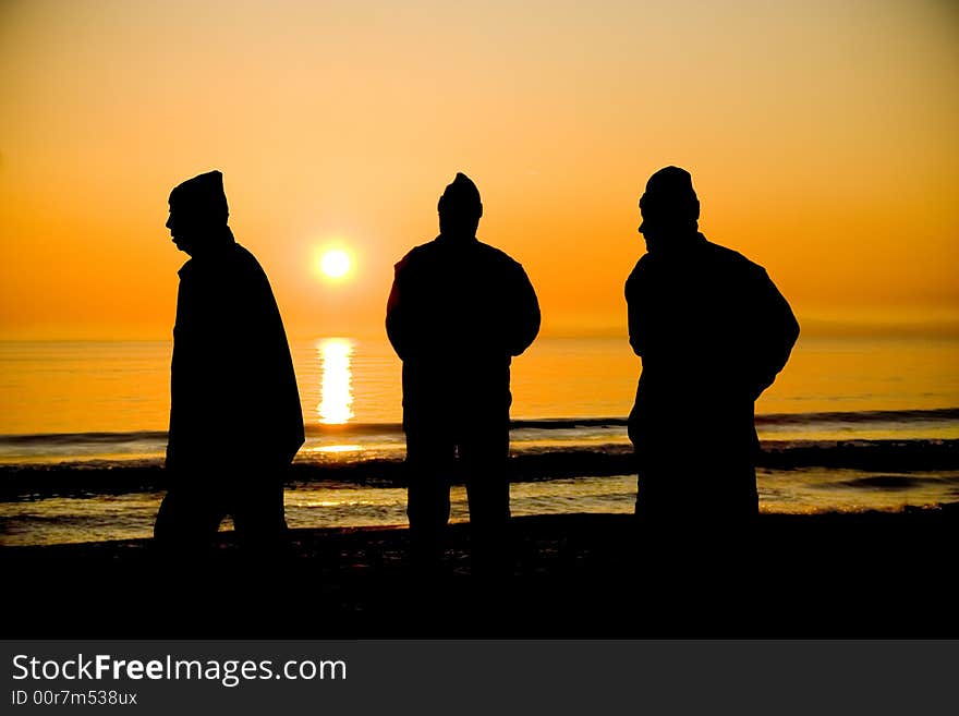 Black sea-Bulgaria-2008 It starts the new day. The sun punctures a road for itself in its oort clouds.Sunrise above the sea. Black sea-Bulgaria-2008 It starts the new day. The sun punctures a road for itself in its oort clouds.Sunrise above the sea