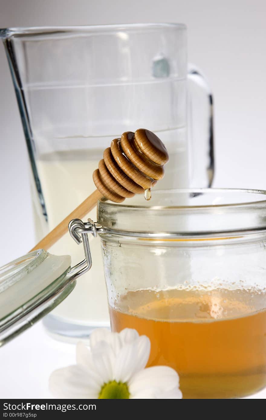 Glass Honey With Sticks