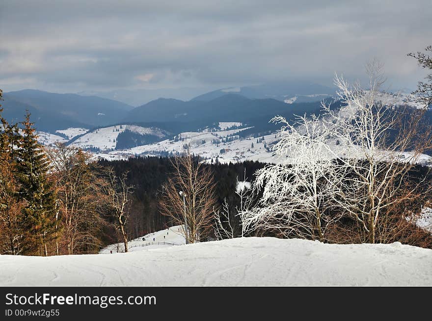 An image of a resort in winter