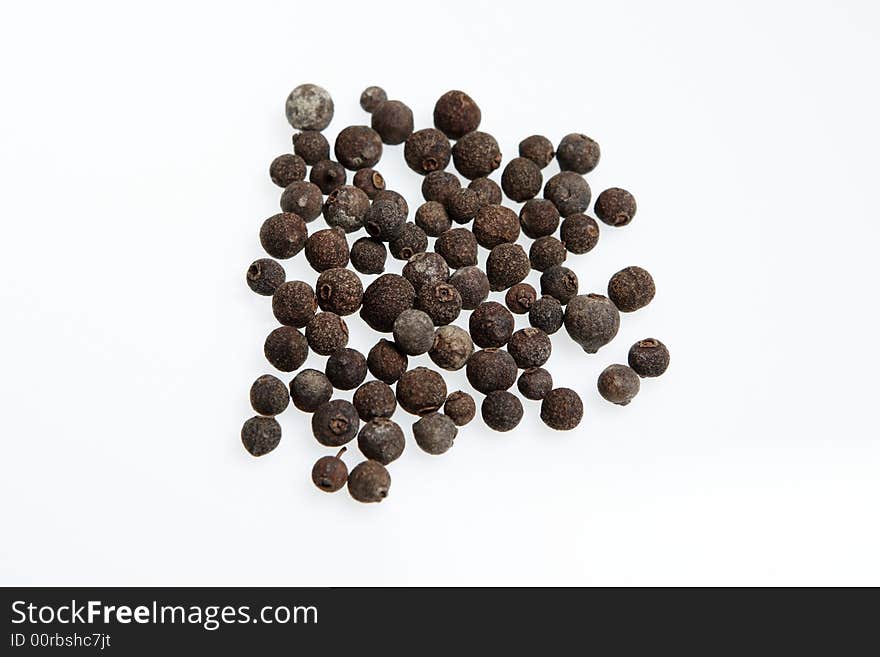 Allspice balls