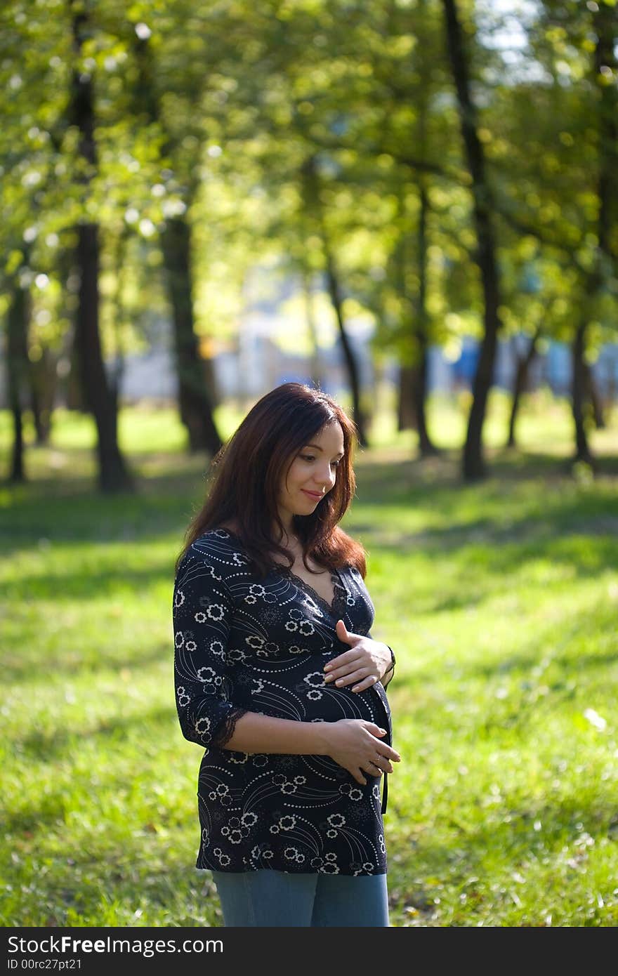 Pleasured pregnant woman do daily promenade