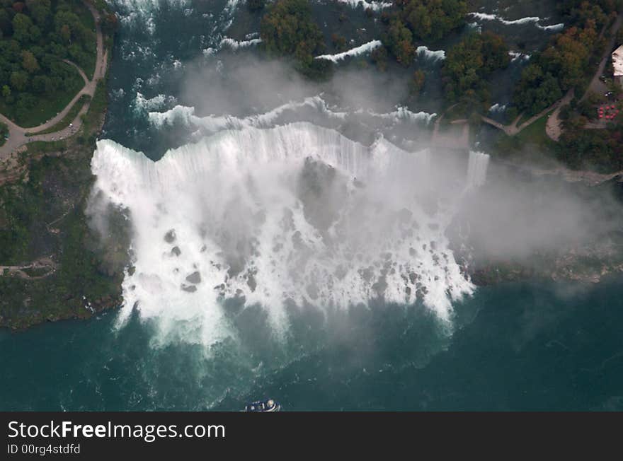 This is the Niagara falls from a helicopter. This is the Niagara falls from a helicopter.