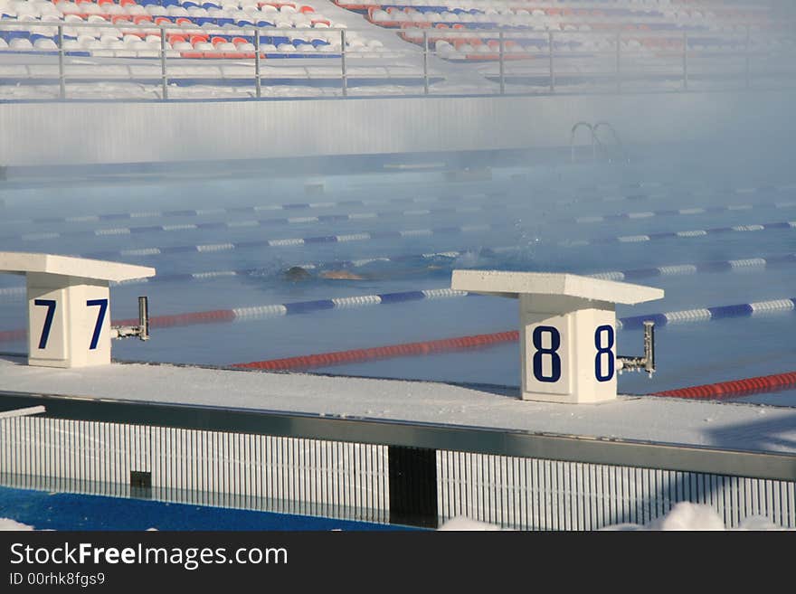 Swimming in open pool in a strong frost