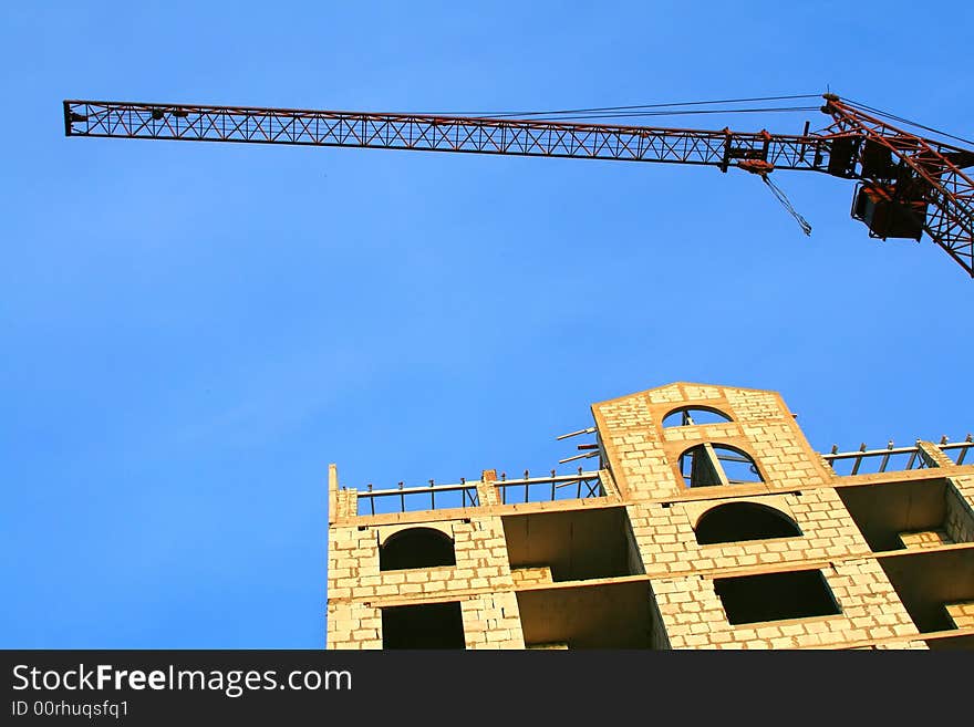 Construction of a new high-altitude building