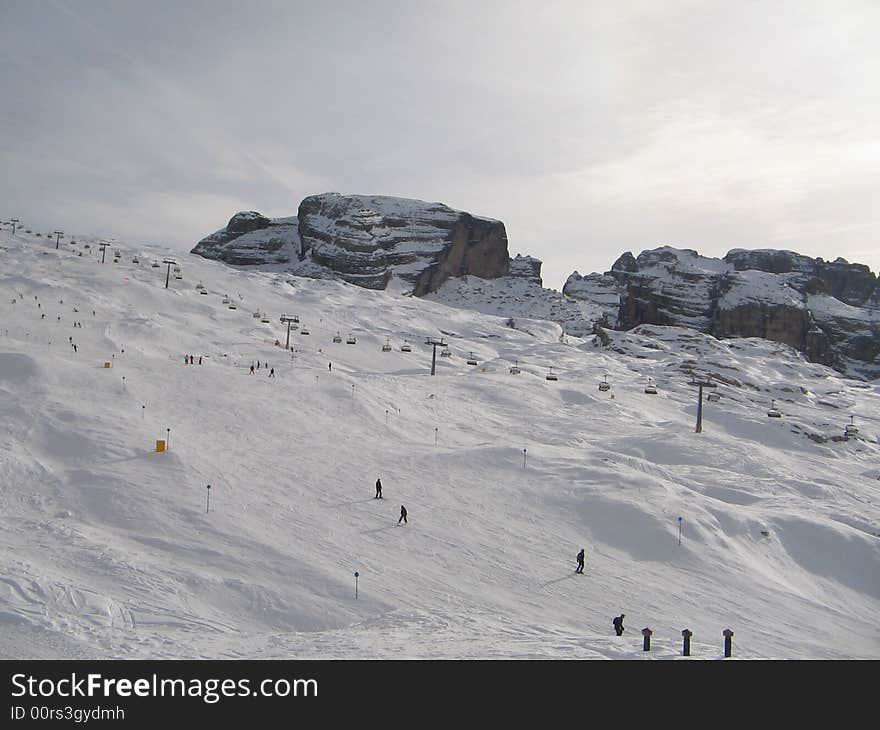 Long and beautiful ski run