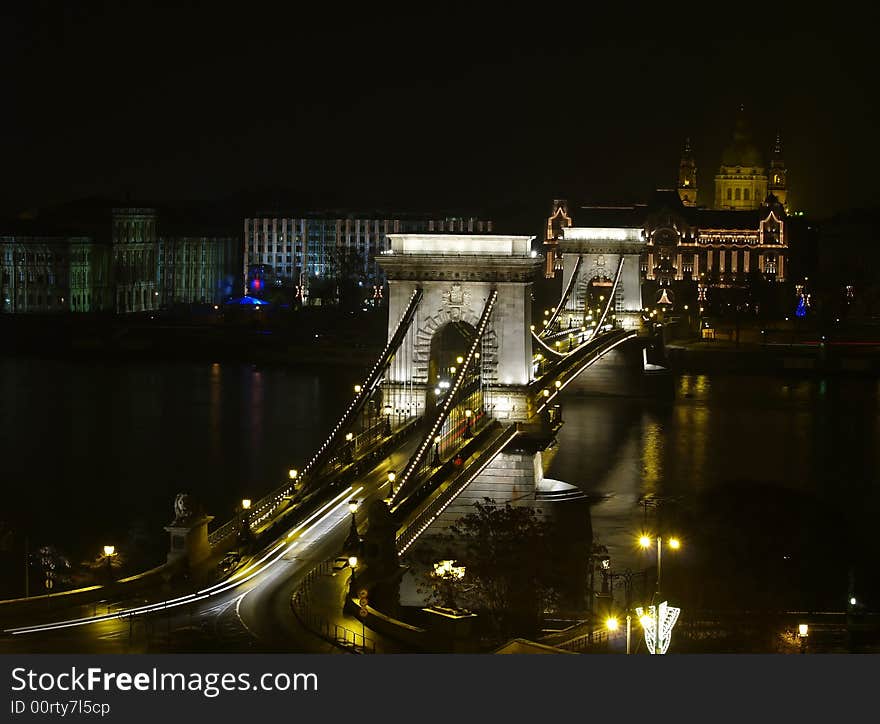 Chain Bridge at night (Budapest)