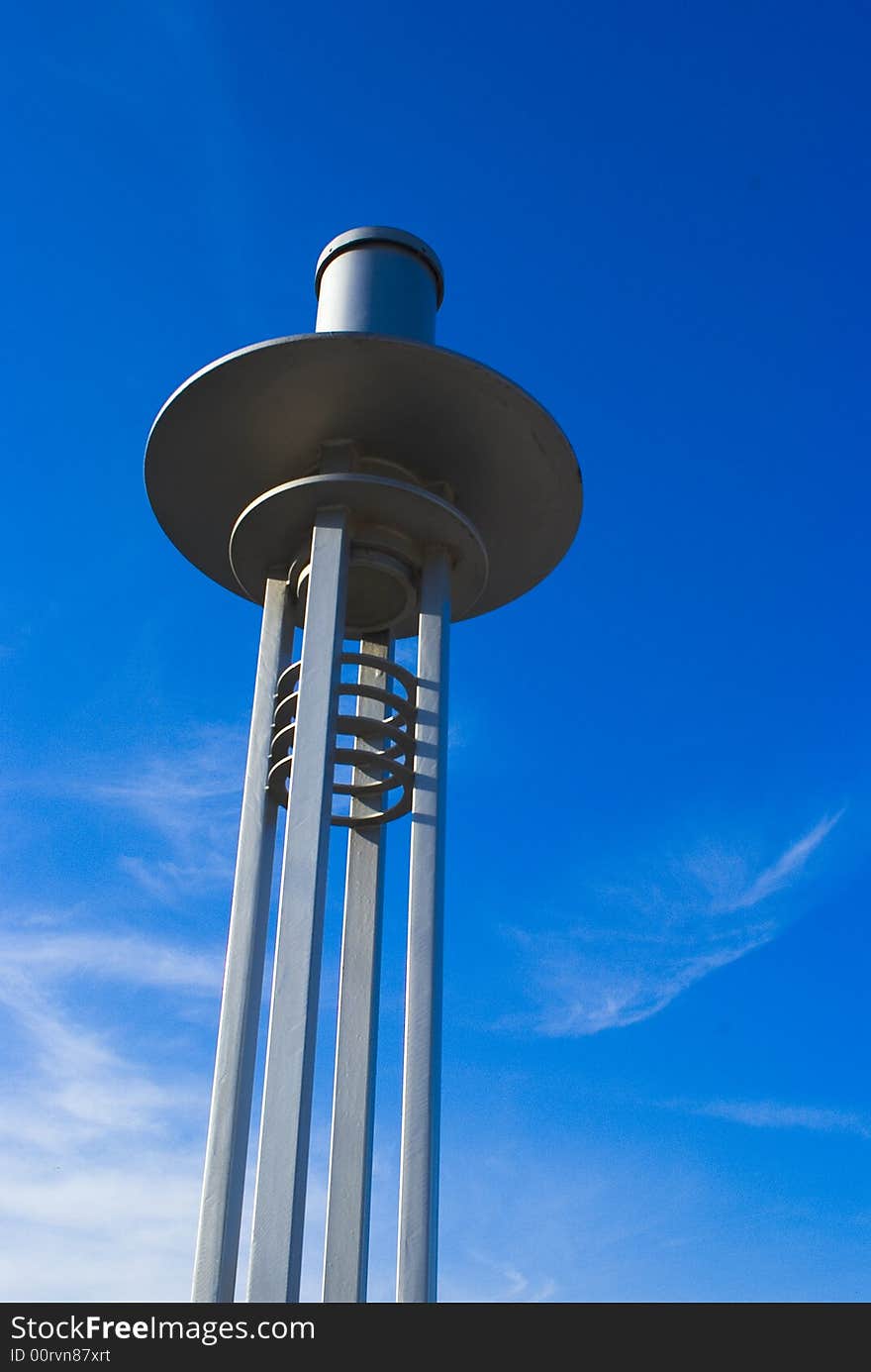 It is lonely under blue sky . It is lonely under blue sky .