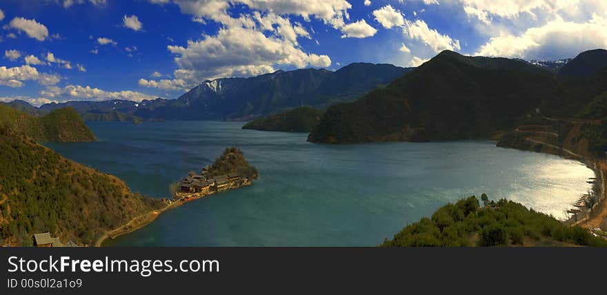 Beautiful Lugu Lake, is located in Chinese Yunnan Province and the Sichuan Province border, matriarchal society tribe being living to Moso people , being existing in the world only in her mountain area on every side. Without father's nation