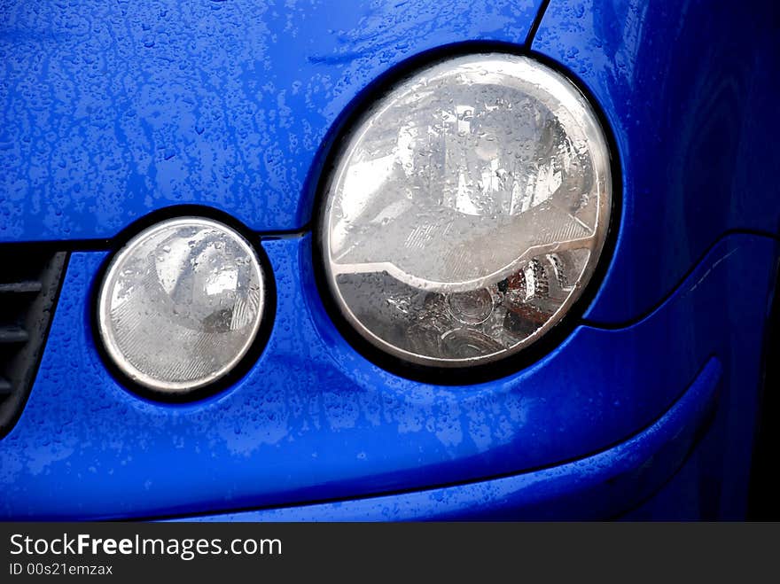 Headlight and raindrops