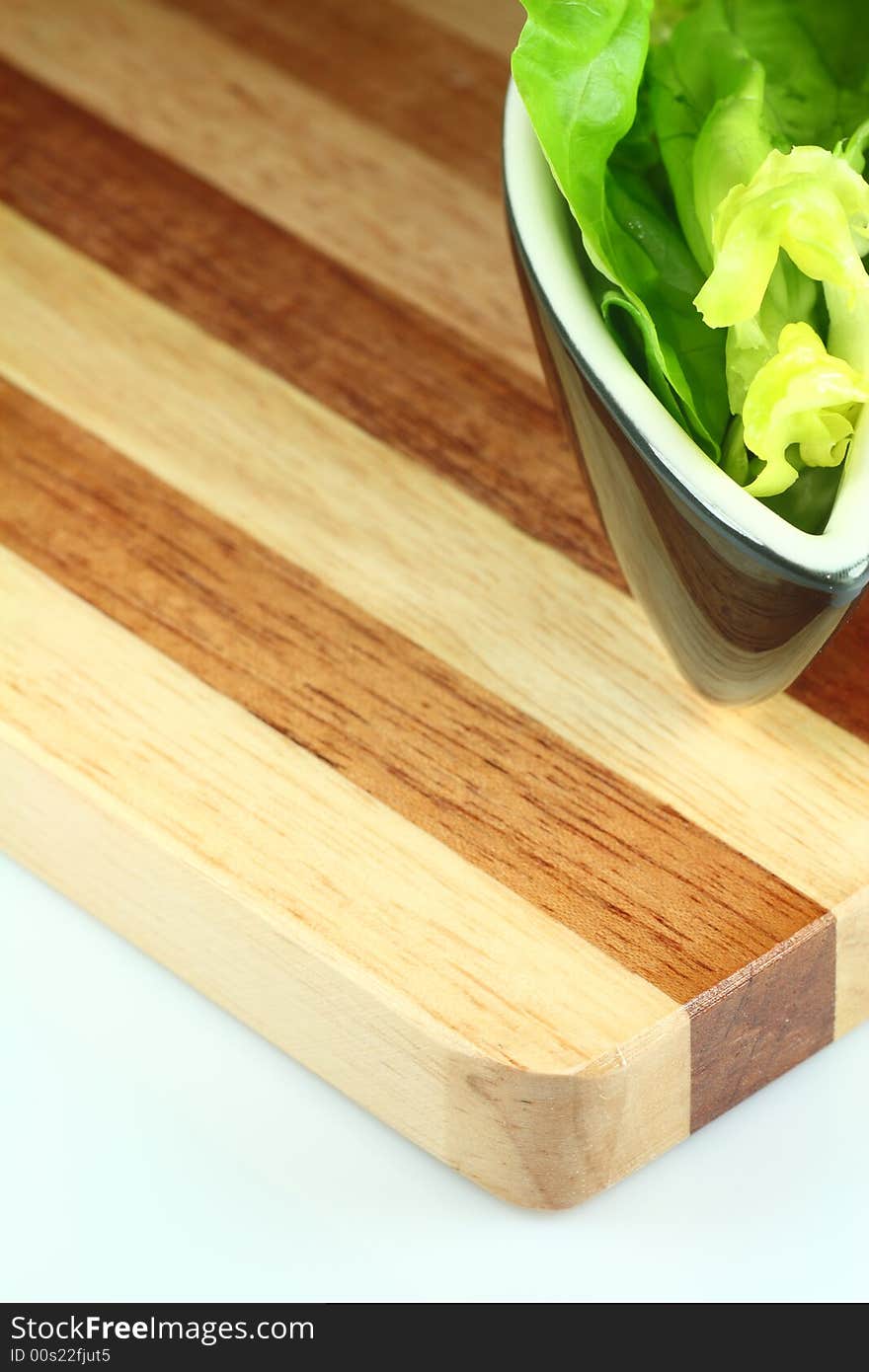 The lettuce on the plank