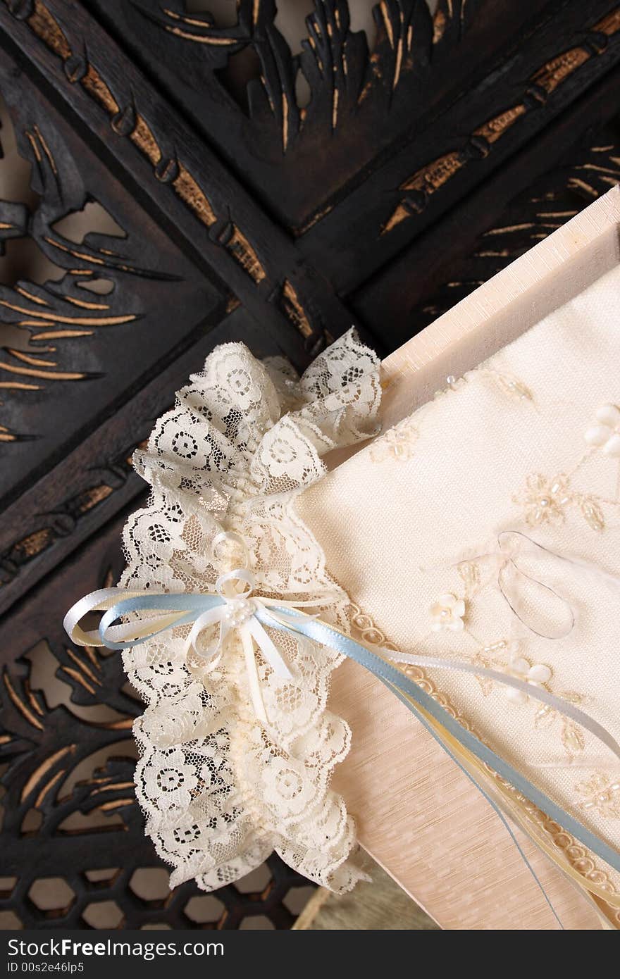 Cream Colored Jewellery box and bridal garter. Cream Colored Jewellery box and bridal garter